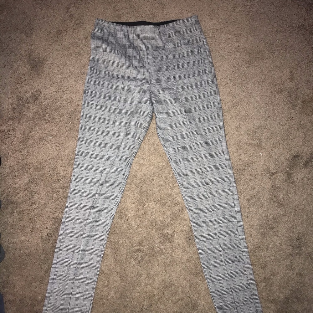 Skinny plaid pants